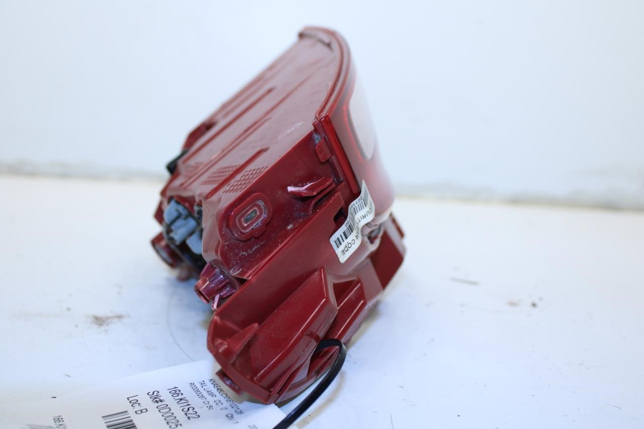 22-23 Kia Stinger GT1 Rear Right Side LED Tail Light Lamp 92402-J5620 OEM *ReaD* - Alshned Auto Parts
