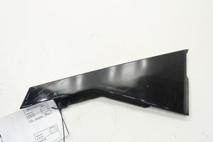 16-20 Kia Sorento LX Rear Left Door Rearward Corner Garnish Molding 83270-C5000