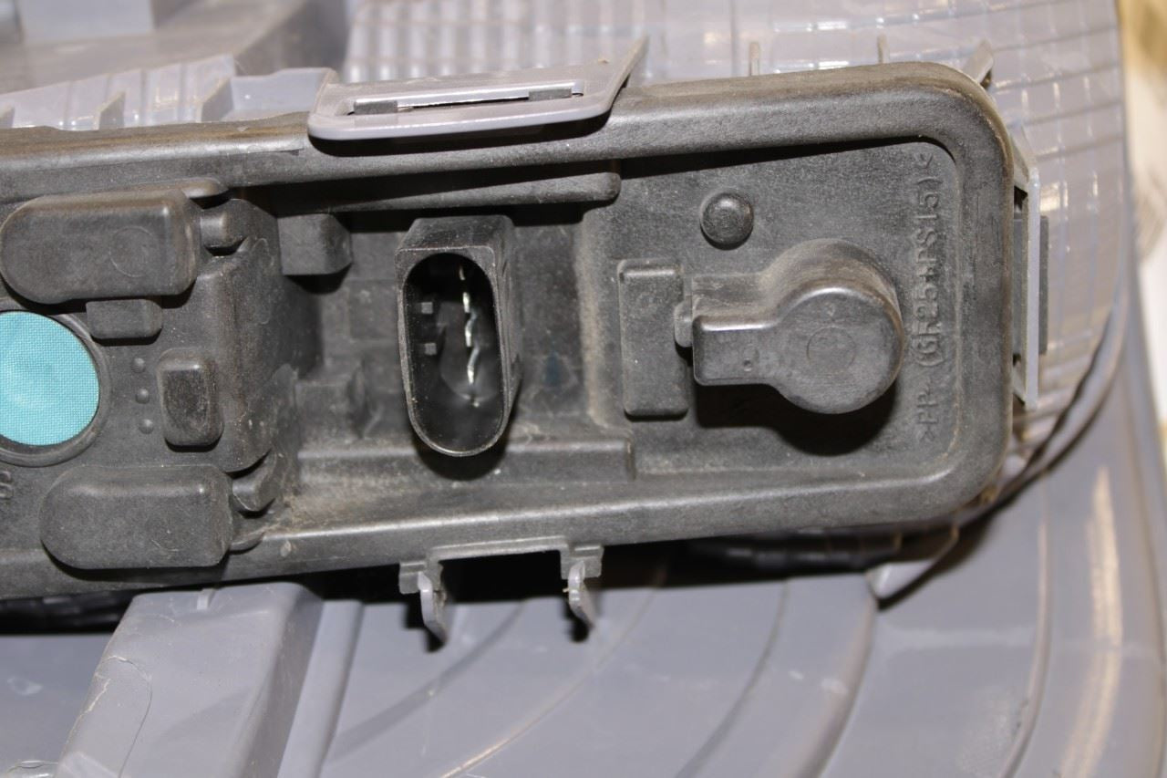 2011-2017 BMW X3 xDrive28i Rear Right Passenger Side Tail Light Lamp 63217220240 - Alshned Auto Parts