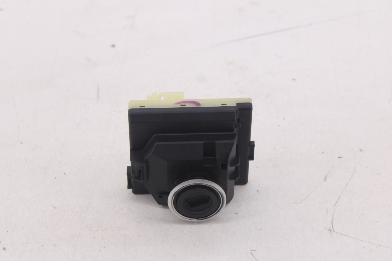 2015-18 Mercedes-Benz C300 4Matic Ignition Switch w/ Fob Key Keyless Transmitter3