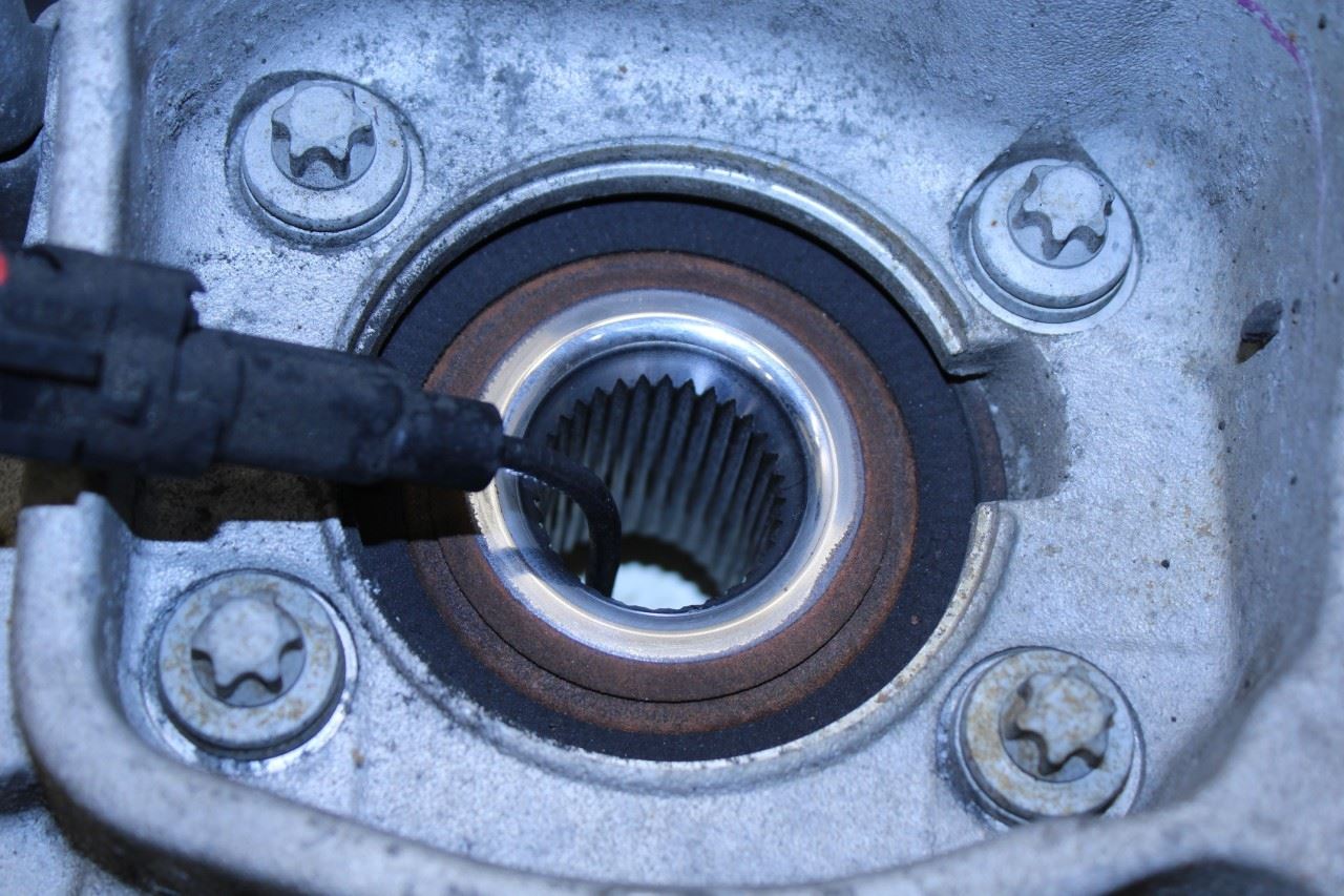 2014-23 Jeep Cherokee 75th Anniversary Rear Left Driver Side Spindle Knuckle Hub - Alshned Auto Parts