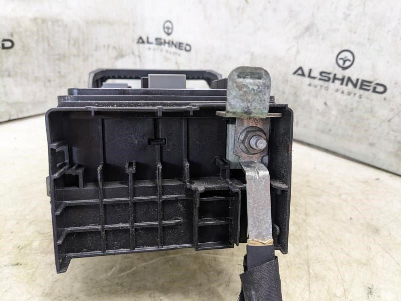 2018-2019 Chevrolet Malibu Engine Relay Junction Fuse Box 84181107 OEM - Alshned Auto Parts