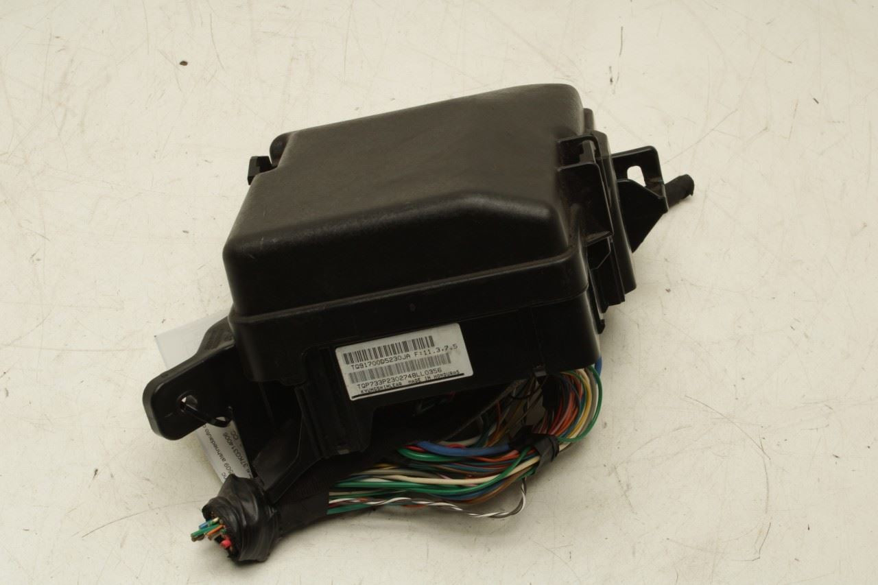19-20 Kia Optima LX 2.4L Engine Bay Fuse Relay Box Module w/ Wire Harness *ReaD* - Alshned Auto Parts
