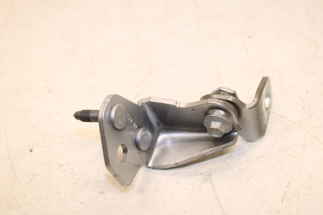 2020-25 Ford Escape SEL Rear Left Door Hinge Upper and Lower Pair H1BZ-5826801-A - Alshned Auto Parts