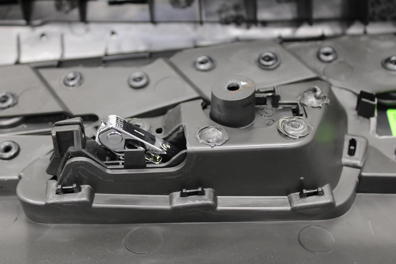 2017-2020 Buick Encore Front Right Passenger Door Trim Panel 42639517 OEM - Alshned Auto Parts