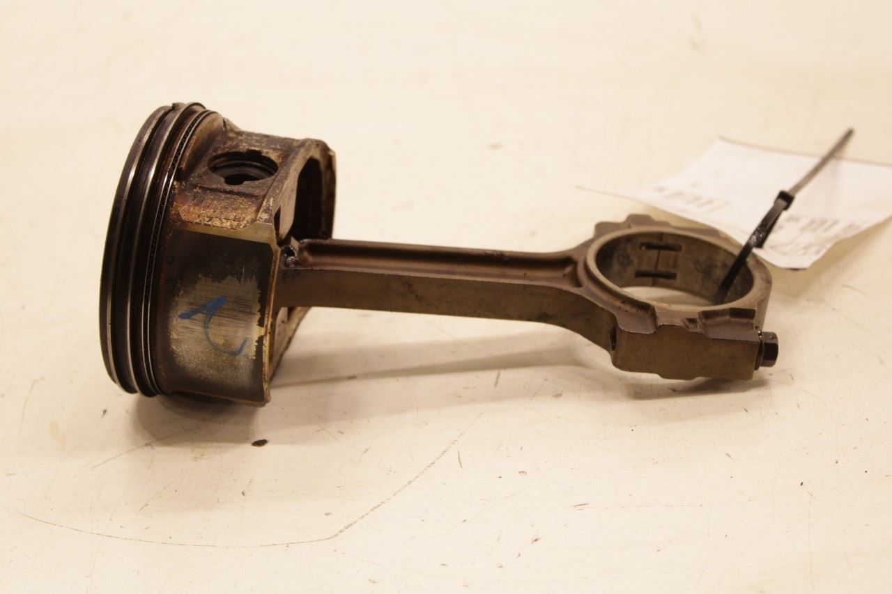 12-20 ISUZU NPR HD 6.0L Engine Piston Left No 1 w/ Connecting Rod 8-89017-849-0 - Alshned Auto Parts