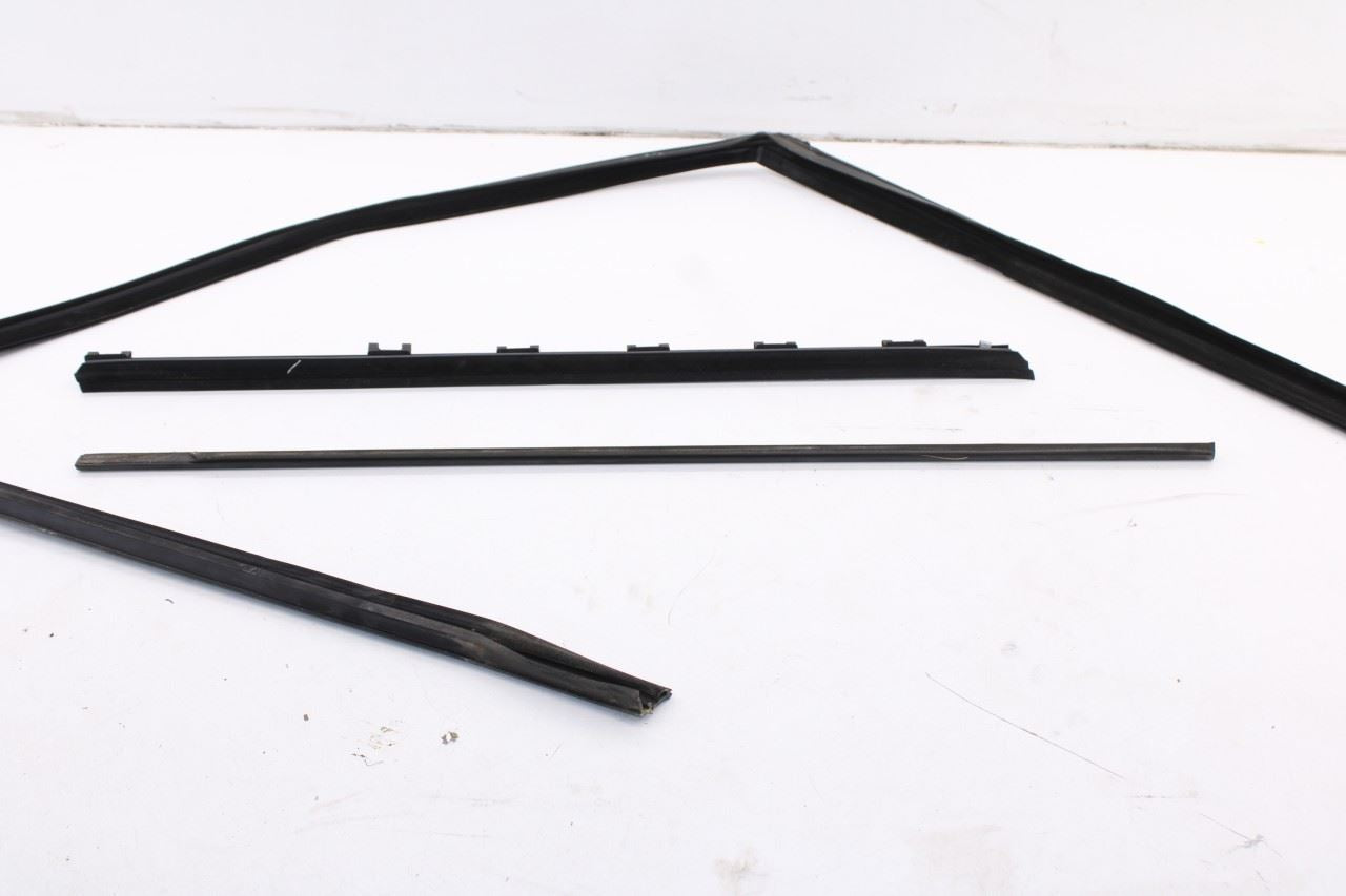 03-12 Land Rover Range Rover HSE Front RH Door Run Channel w/ Belt Weatherstrips - Alshned Auto Parts