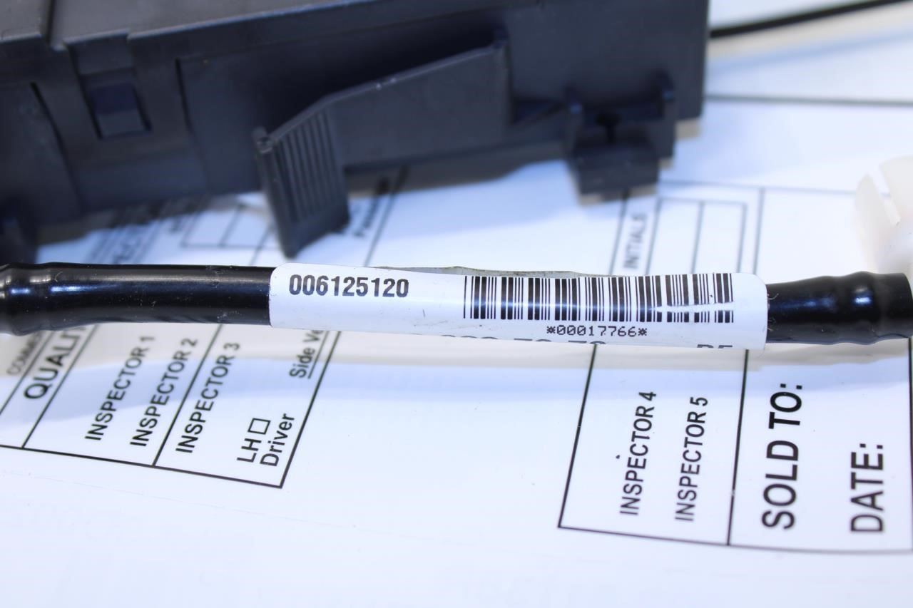 07-2013 Mercedes-Benz S550 Front Right Dynamic Seat Control Module 221-900-36-01 - Alshned Auto Parts