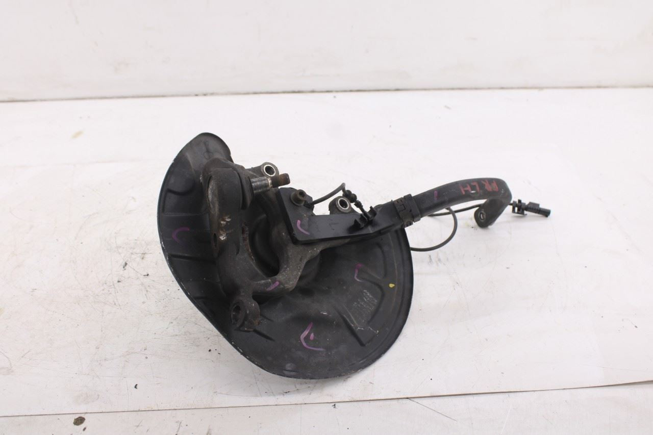 2003-2006 Mercedes-Benz E500 Front Left Side Spindle Knuckle Hub 211-330-64-2012