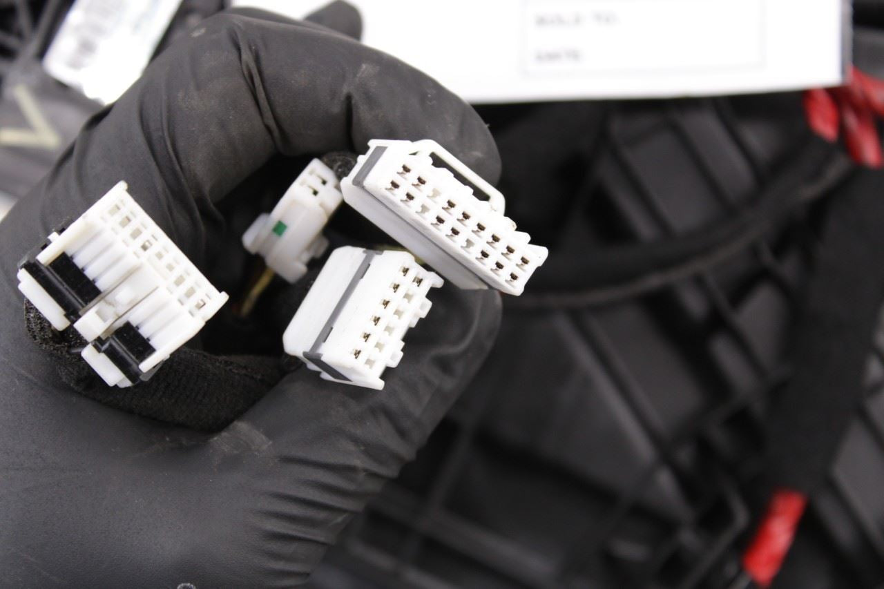 16-20 Hyundai Elantra Value Edition Front Left Door Window Regulator w/ Carrier - Alshned Auto Parts