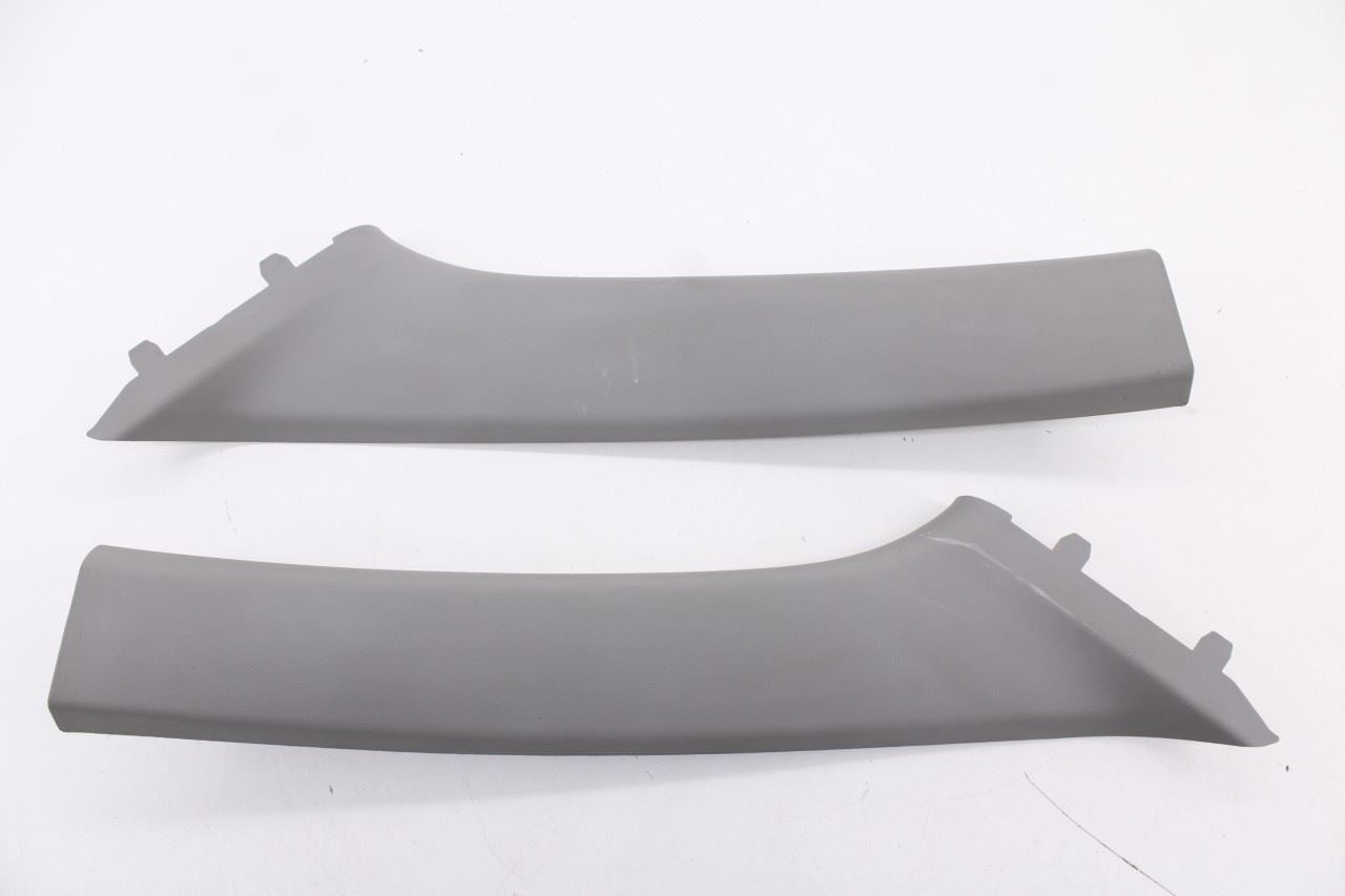 18-24 Chevrolet Equinox LT Front Right and Left A-Pillar Interior Trim 842300810
