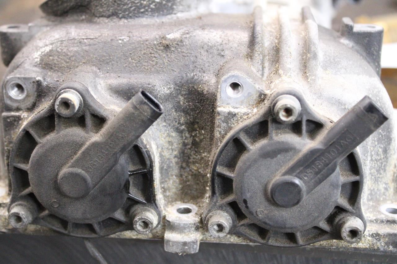 2014-2017 Maserati Ghibli 3.0L V6 Engine Right Cylinder Head Cover 298701 OEM - Alshned Auto Parts