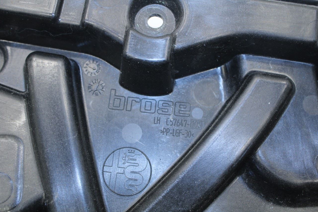 2017-19 Alfa Romeo Giulia Ti RR LH Door Window Regulator w/ Carrier 00505514980 - Alshned Auto Parts