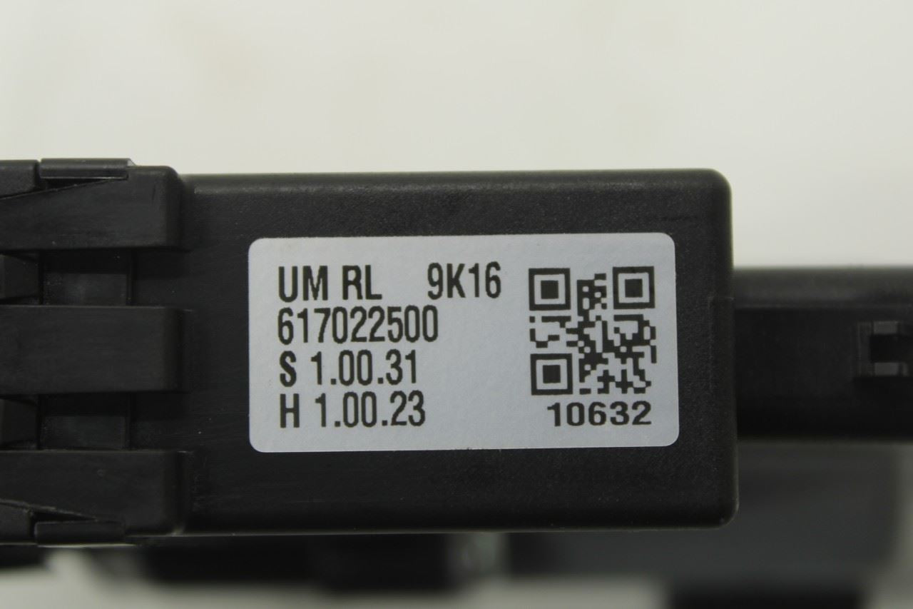 2019-2020 KIA Sorento LX Rear Left Door Power Window Motor 83450-C5220 OEM - Alshned Auto Parts