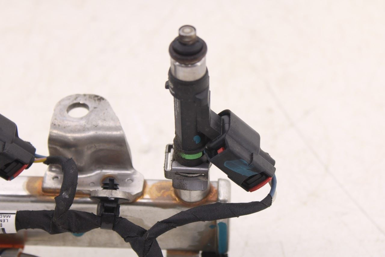 21-26 Ford F150 XLT Supercrew 5.0L Manifold Fuel Supply Port Rail with Injectors8