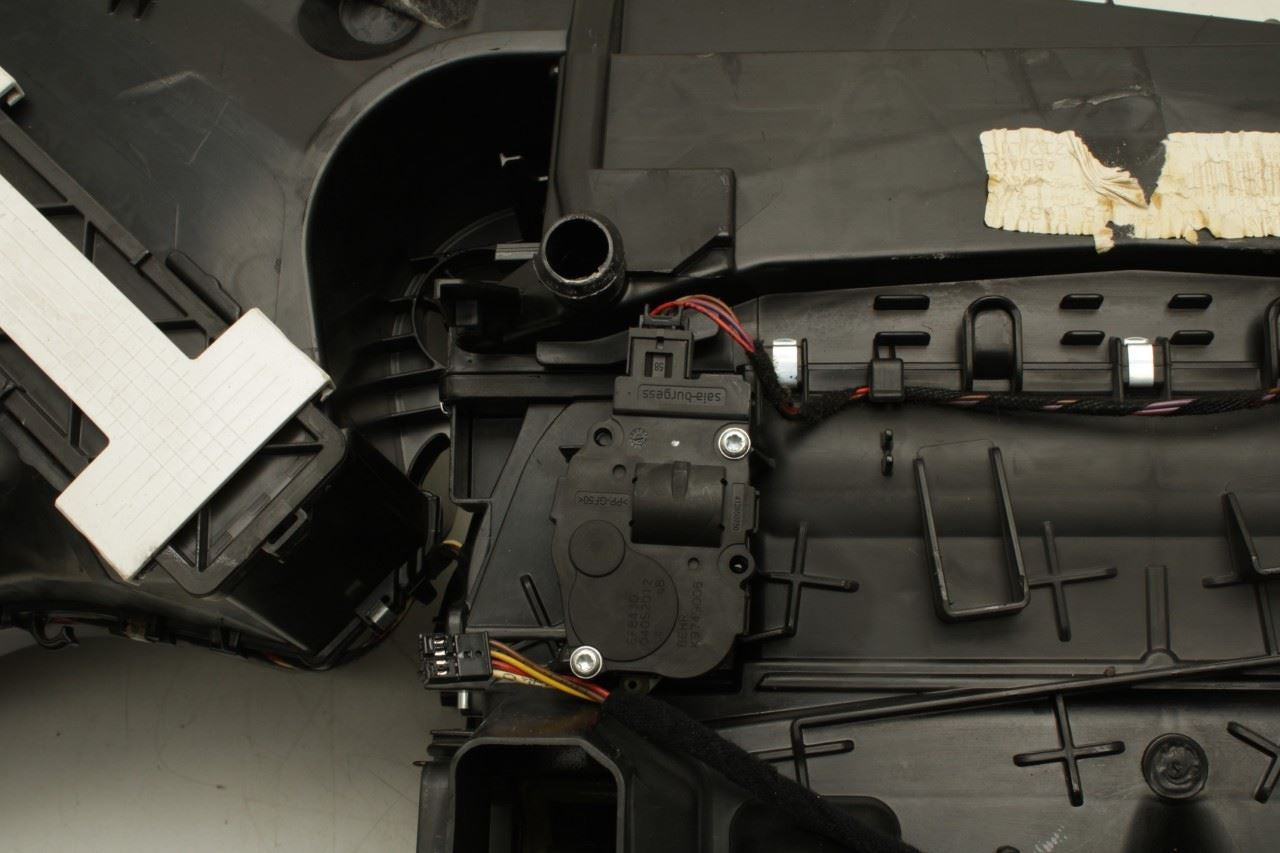 10-16 Mercedes-Benz E350 Sport 4Matic HVAC Heater Blower Housing Box 2128305060 - Alshned Auto Parts