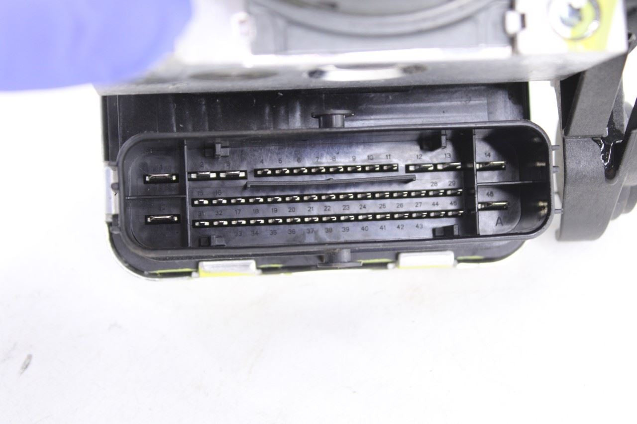 2019-2024 Volkswagen Jetta SE 1.5L ABS Anti Lock Brake Pump Control Module OEM5