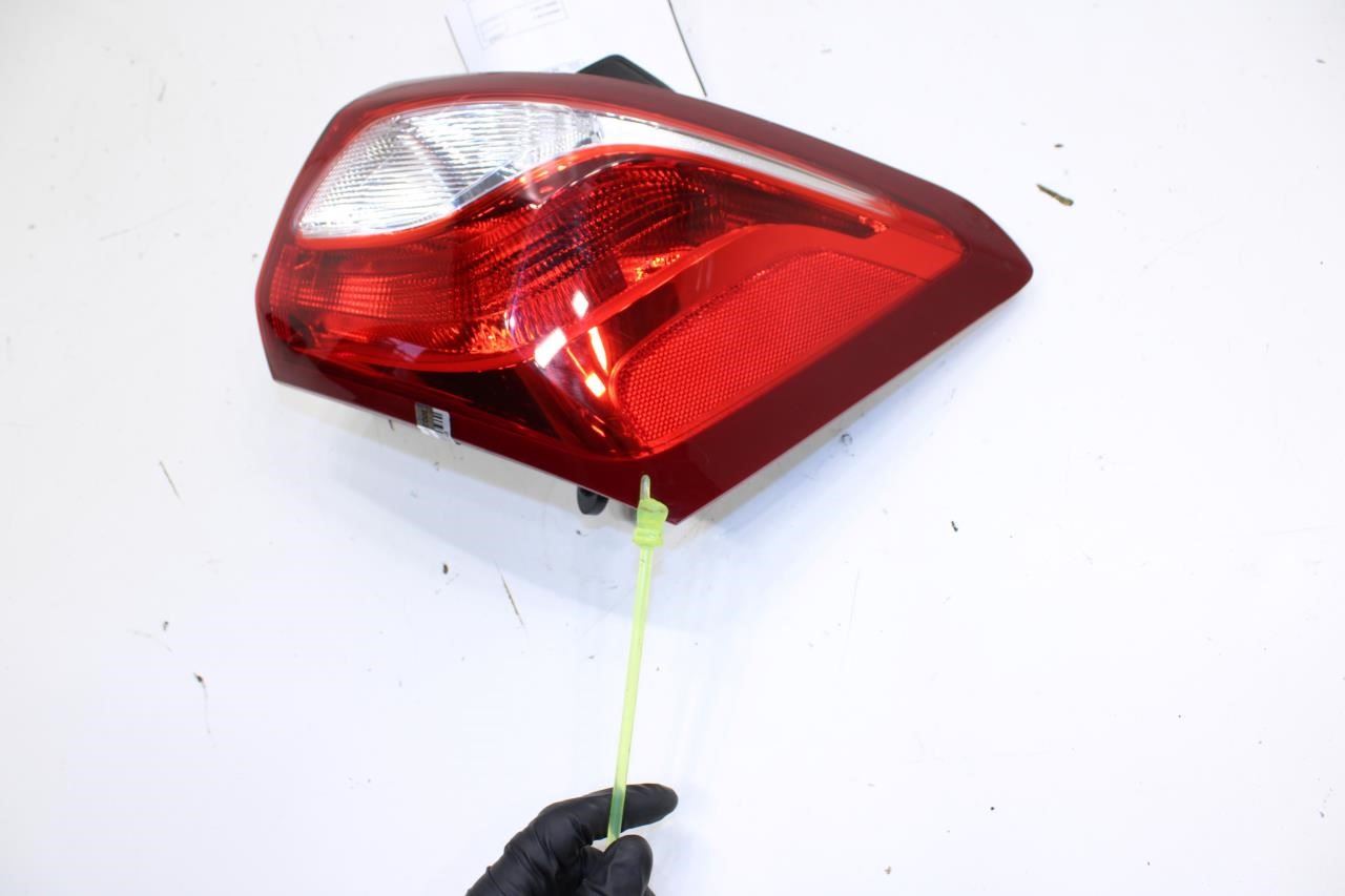 2018-2021 Chevrolet Equinox LT Rear Right Side Tail Light Lamp 84769836 OEM - Alshned Auto Parts