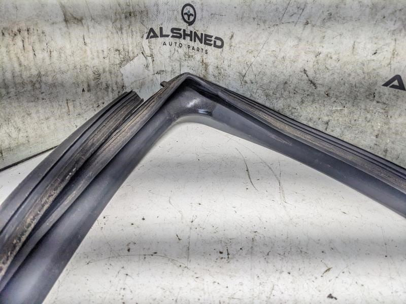 2011-2020 Toyota Sienna Rear Right Door Glass Run Channel 68142-08020 OEM - Alshned Auto Parts