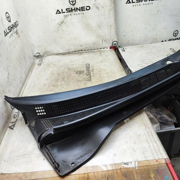 2014-2019 Kia Soul Front Windshield Cowl Vent Panel 86151-B2000 OEM - Alshned Auto Parts