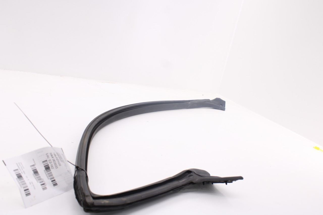 15-23 Ford Mustang GT Right Side Upper Door Glass Run Channel Weather-strip Seal - Alshned Auto Parts