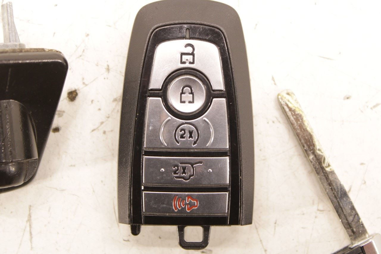 18-24 Ford Expedition MAX Key Keyless Remote Entry Fob Transmitter w/ Door Lock - Alshned Auto Parts