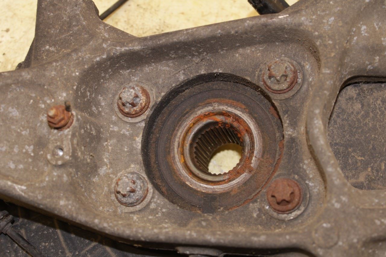 2014-17 Maserati Ghibli S Q4 3.0L AWD Front Driver Left Side Spindle Knuckle Hub - Alshned Auto Parts