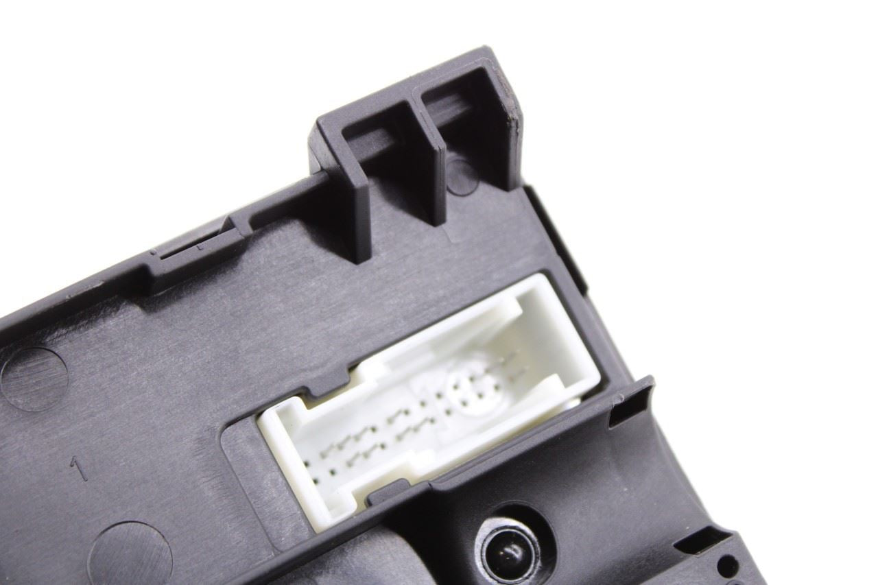 23-25 BMW 430i xDrive Gran Coupe Rear Power Distribution Fuse Relay Junction Box - Alshned Auto Parts