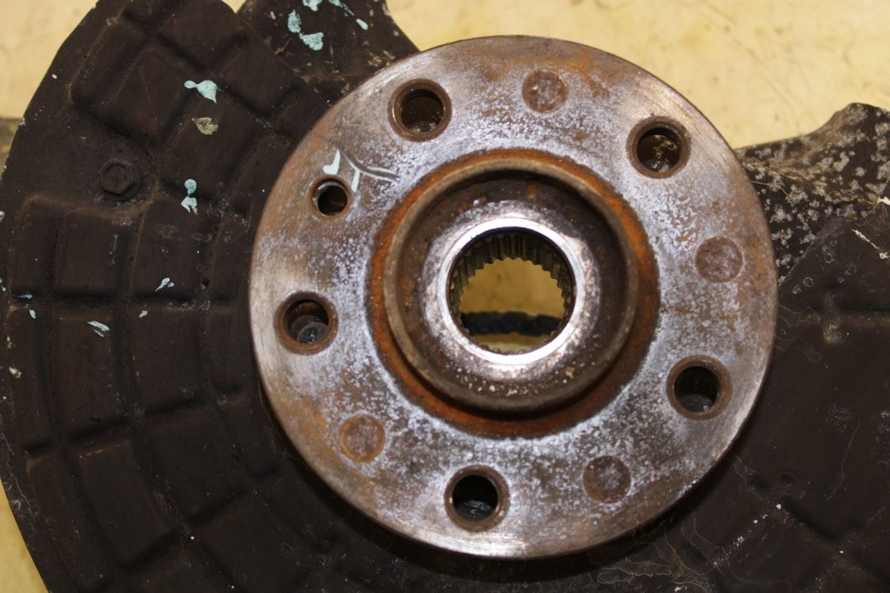 2014-17 Maserati Ghibli S Q4 AWD Front Passenger Right Side Spindle Knuckle Hub - Alshned Auto Parts