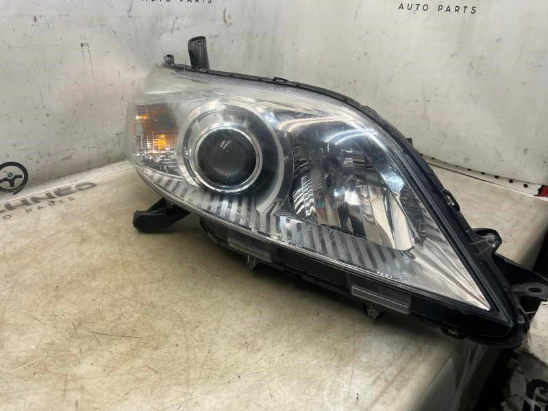 2011-20 Toyota Sienna Front Right Halogen Headlight Lamp 81110-08032 OEM *ReaD* - Alshned Auto Parts