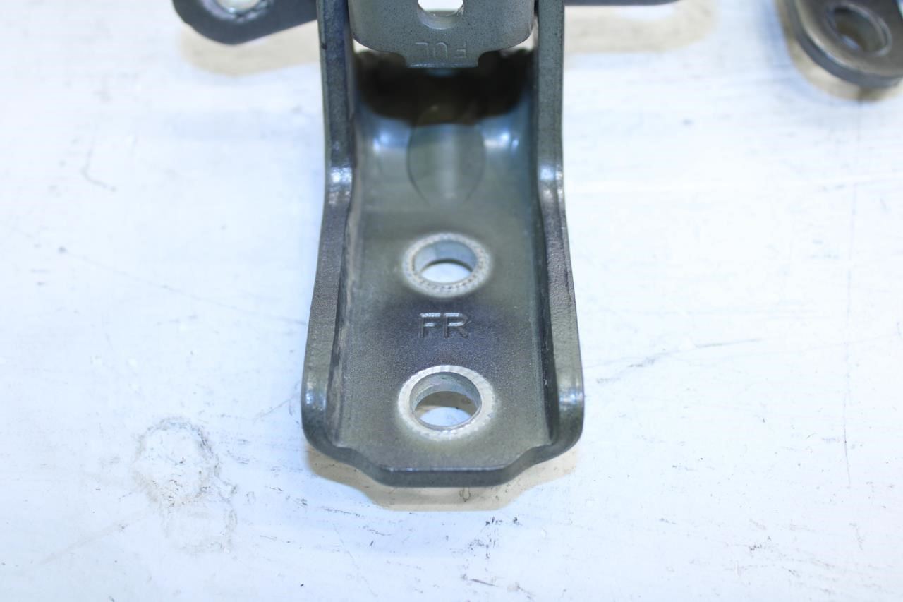 2019-23 Hyundai Santa Fe Front Right Door Hinge Upper and Lower 79320-2V000 OEM - Alshned Auto Parts