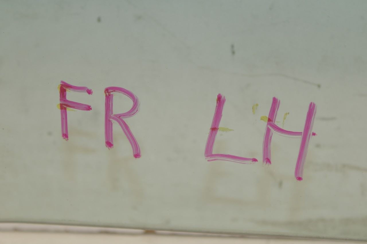 2018-2024 Volkswagen Atlas S Front Left Side Door Window Glass 3CN-845-201 OEM - Alshned Auto Parts