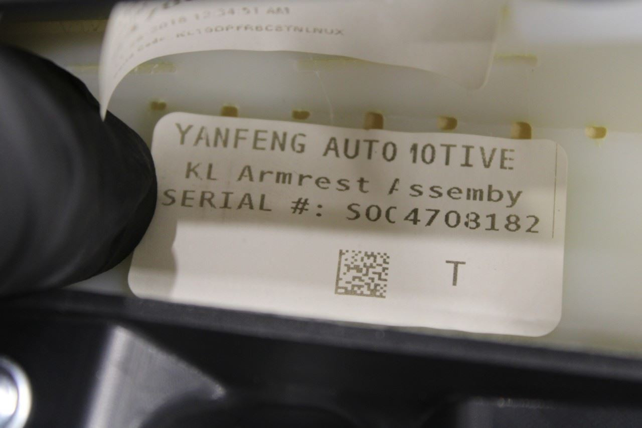 2019-20 Jeep Cherokee Latitude Front Right Passenger Door Trim Panel 6CH781X9AB - Alshned Auto Parts