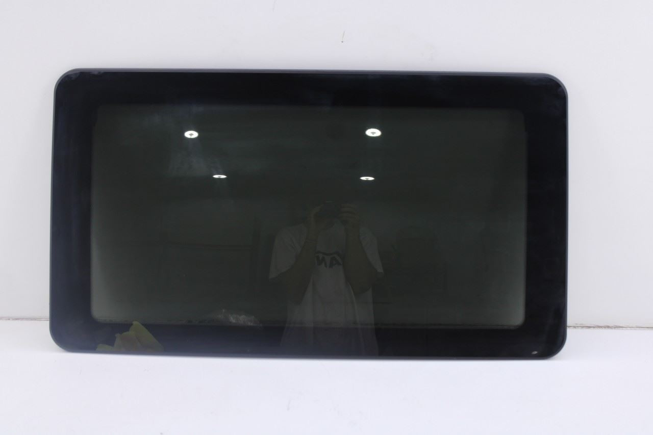 2006-09 Mercedes-Benz CLK350 Roof Window Sunroof Panel Movable Glass 20978002000