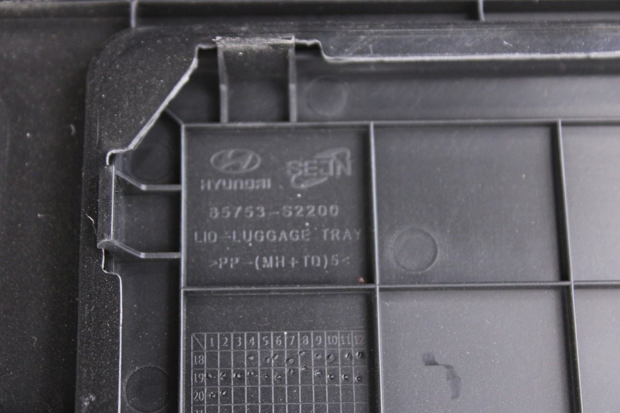 2019-20 Hyundai Santa Fe SEL Rear Trunk Floor Cargo Compartment Tray Panel Cover - Alshned Auto Parts