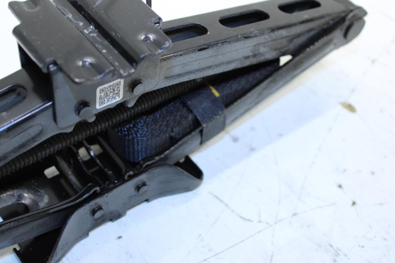 2020-2025 Ford Explorer 3.3L AWD Lift Jack LB5C-17080-AA OEM - Alshned Auto Parts