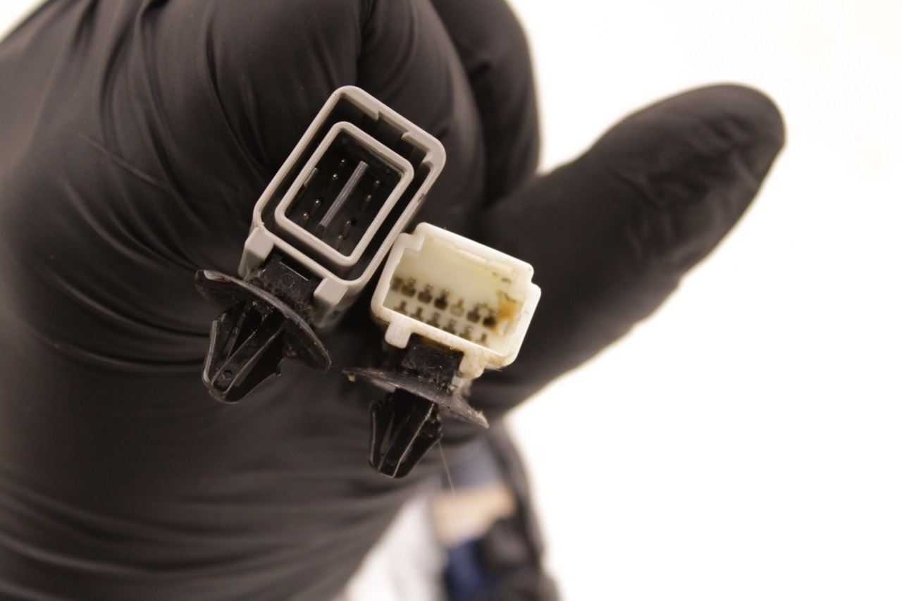 2015-20 Infiniti Q50 Premium Center Console Tray AUX Box w/ USB Port 284H3-4GA0C - Alshned Auto Parts