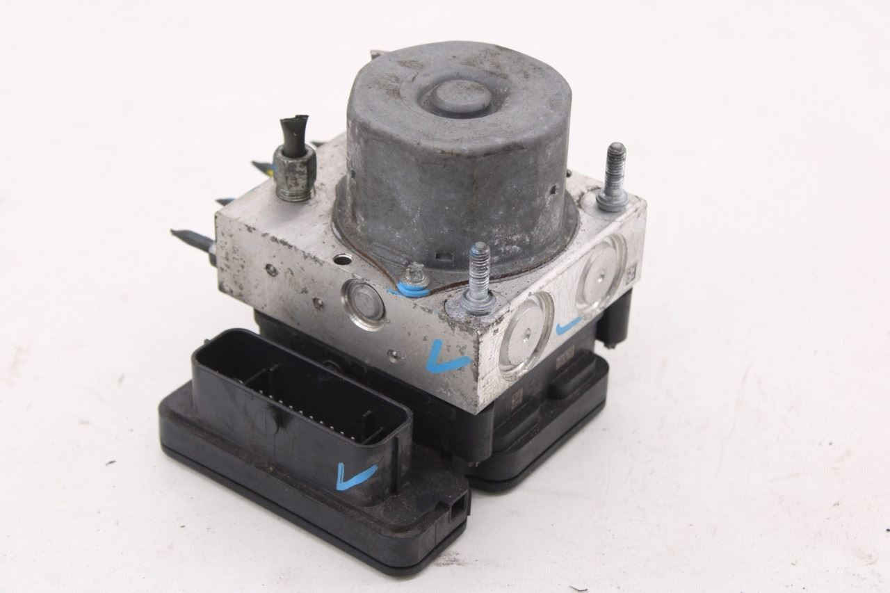 2015-2018 Nissan Sentra SV 1.8L ABS Anti Lock Brake Pump Module 47660-4FU1C OEM0