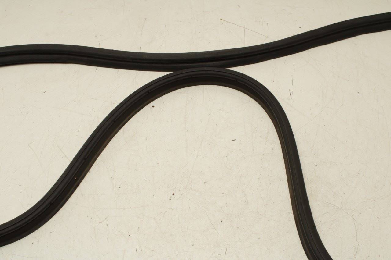 2023-25 Kia Sportage Hybrid EX Liftgate Back Door Weatherstrip Seal 81761-P1200 - Alshned Auto Parts
