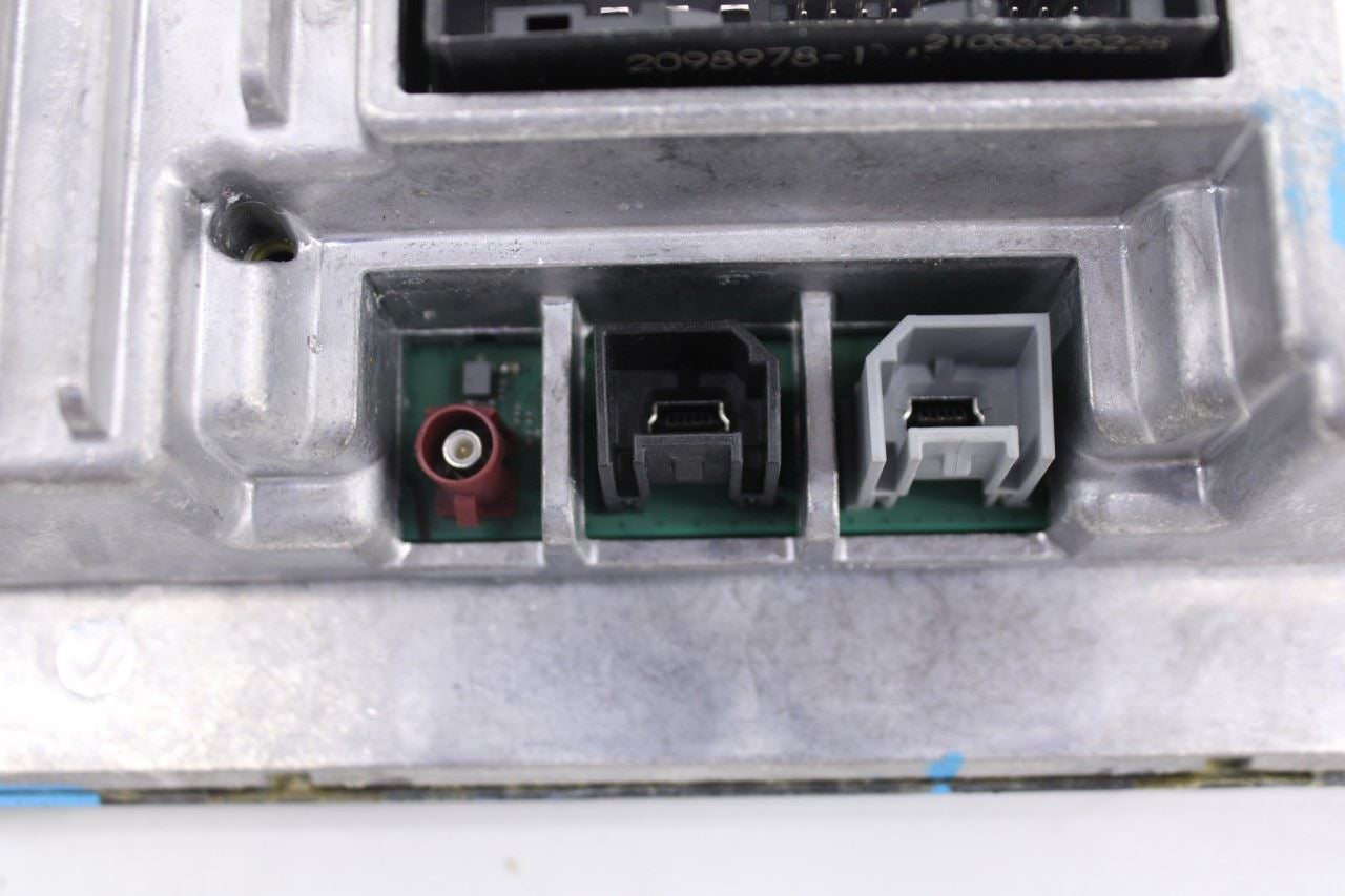 2021-2024 RAM 1500 Big Horn New Body Radio Receiver Uconnect 4 w/ 8.4'' Display5