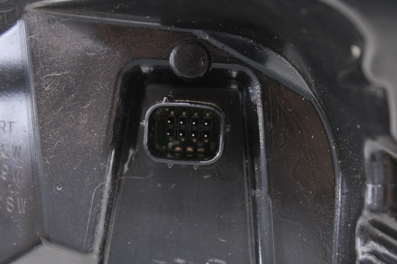 2018-2023 Ford Mustang GT Rear Left Driver Side Tail Light Lamp JR3Z-13405-G OEM6