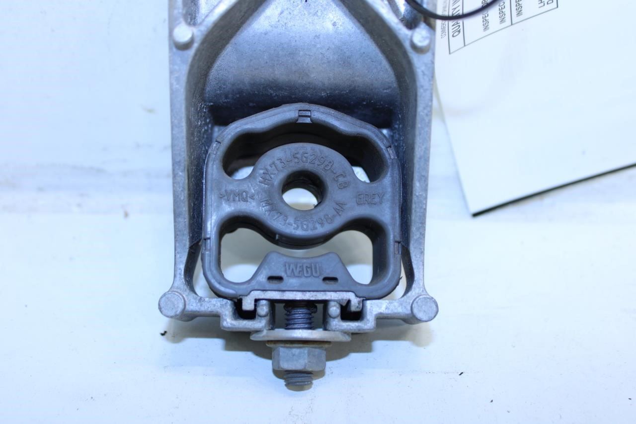 2018-2020 Jaguar XE R-Dynamic S 2.0L AWD Rear Right Side Muffler Mount Bracket - Alshned Auto Parts