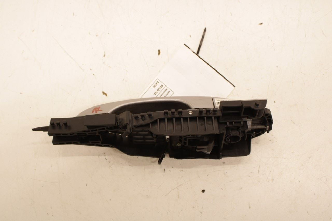 14-23 Jeep Cherokee Latitude 3.2L 4WD Rear Driver Left Side Door Exterior Handle - Alshned Auto Parts