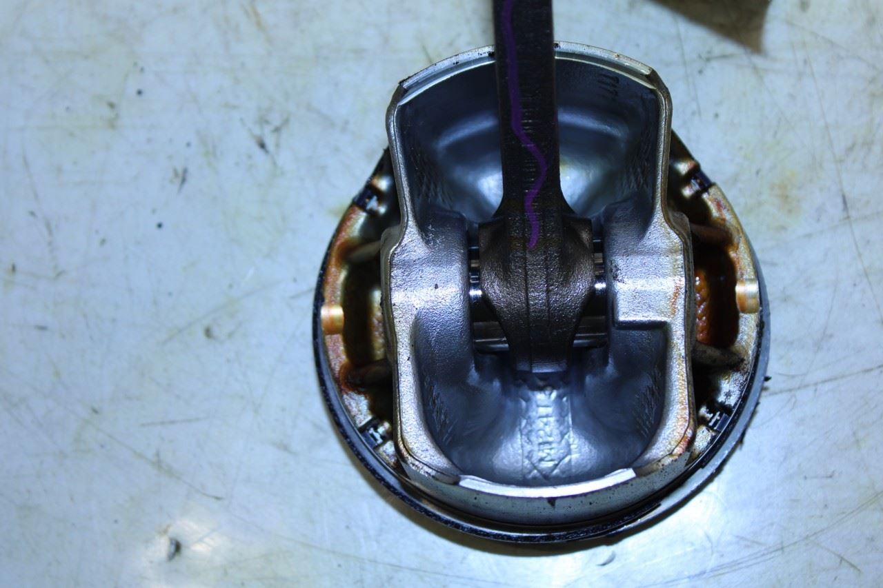2014-2022 Jeep Cherokee 75th Anniversary 3.2L Engine Piston with Connecting Rod - Alshned Auto Parts