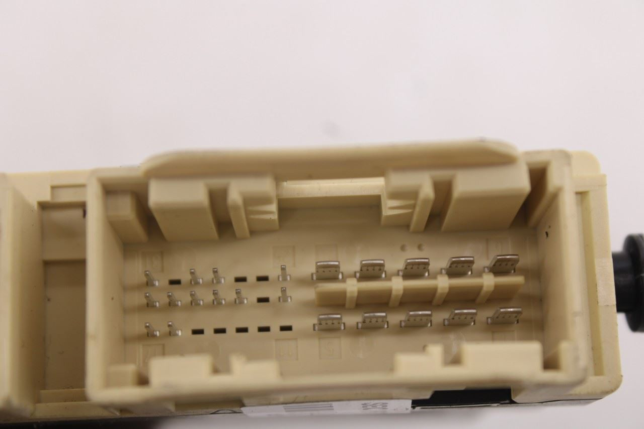 2015-2018 Mercedes-Benz C 300 4Matic Front Left Power Seat Memory Control Module18