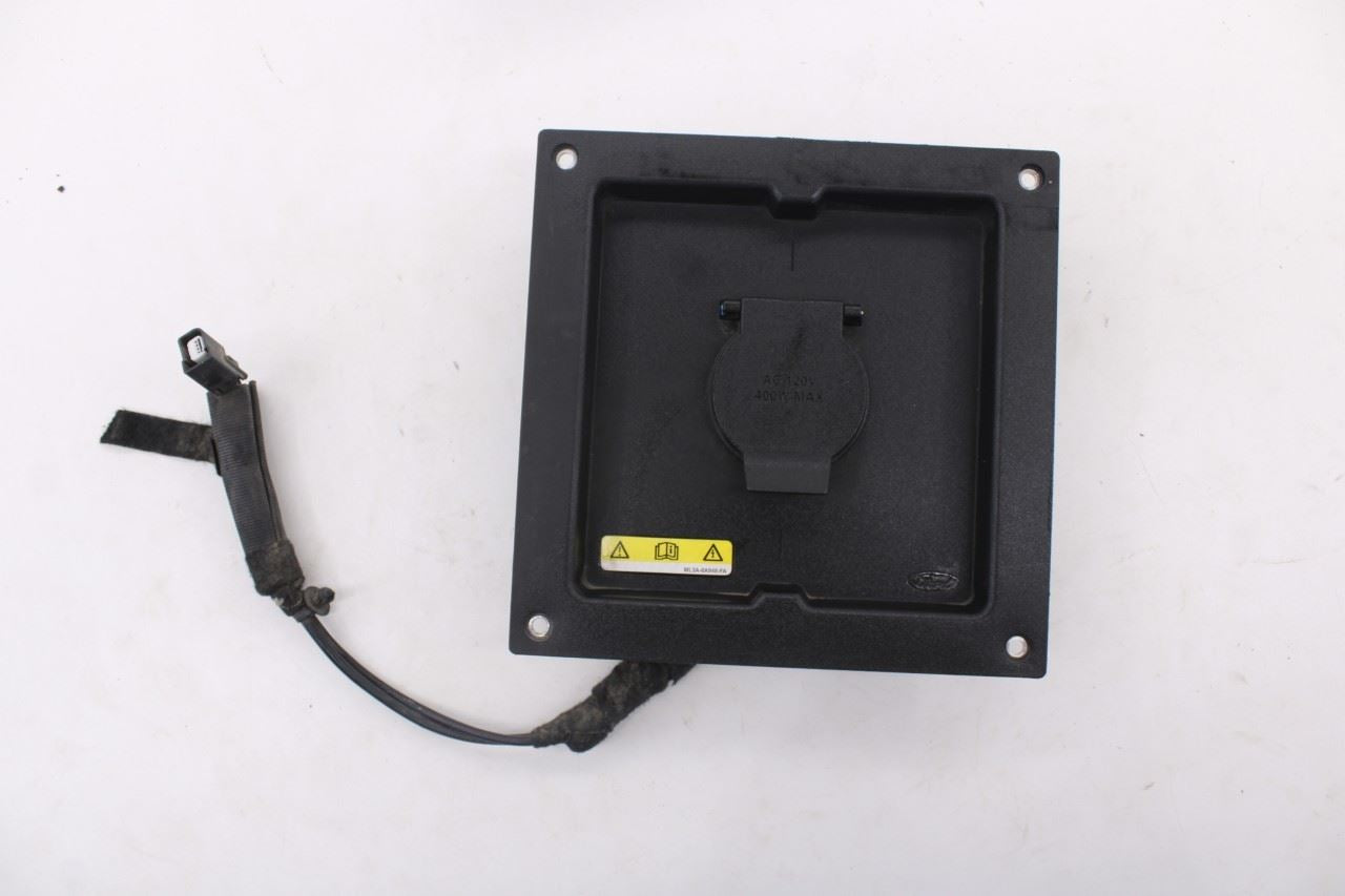 2021-2025 Ford F150 XLT Supercrew 5L Rear Truck High Voltage Power Soc Panel OEM0