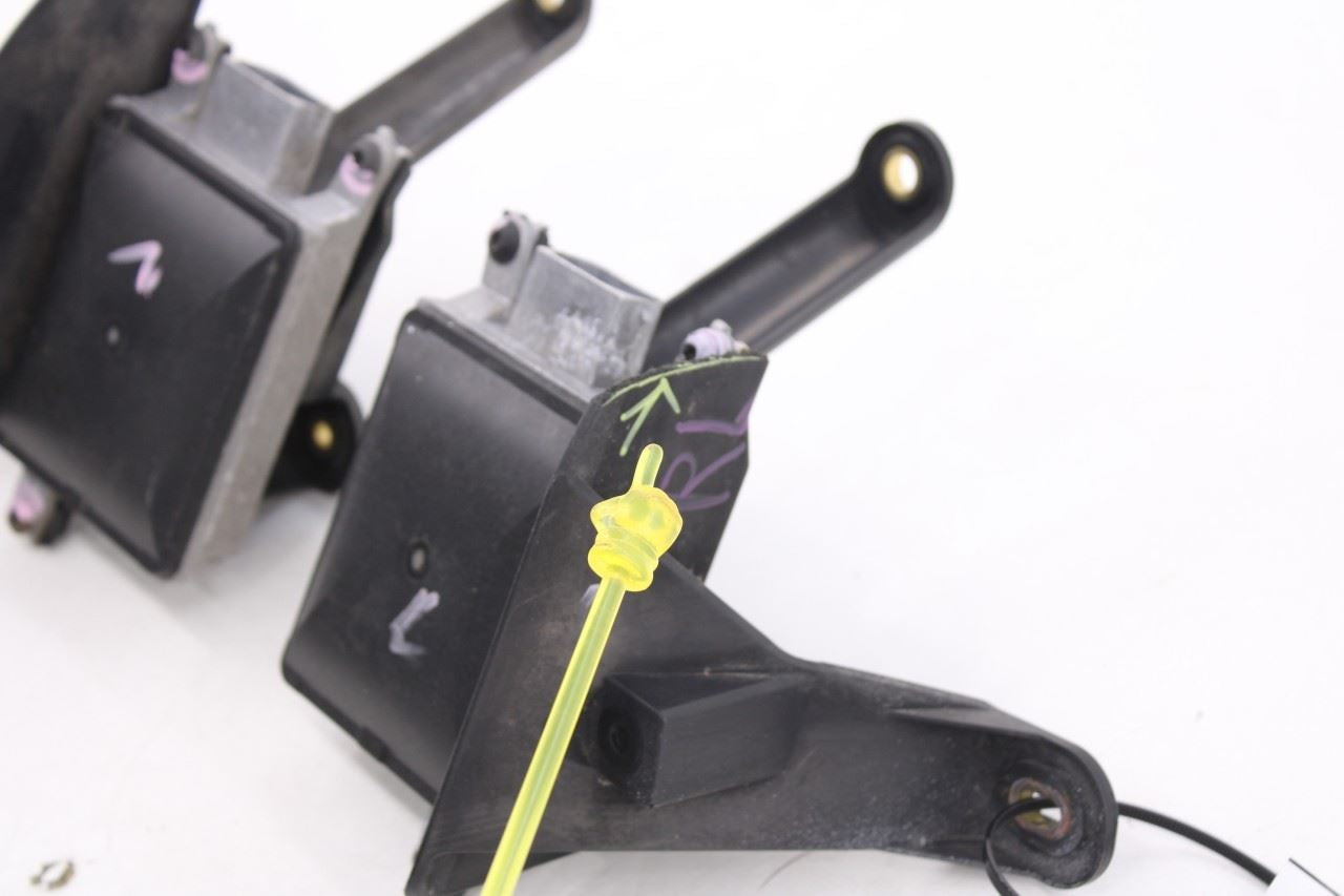 11-2018 Porsche Cayenne S RR LH and RH Blind Spot Detection Radar Sensor Modules3