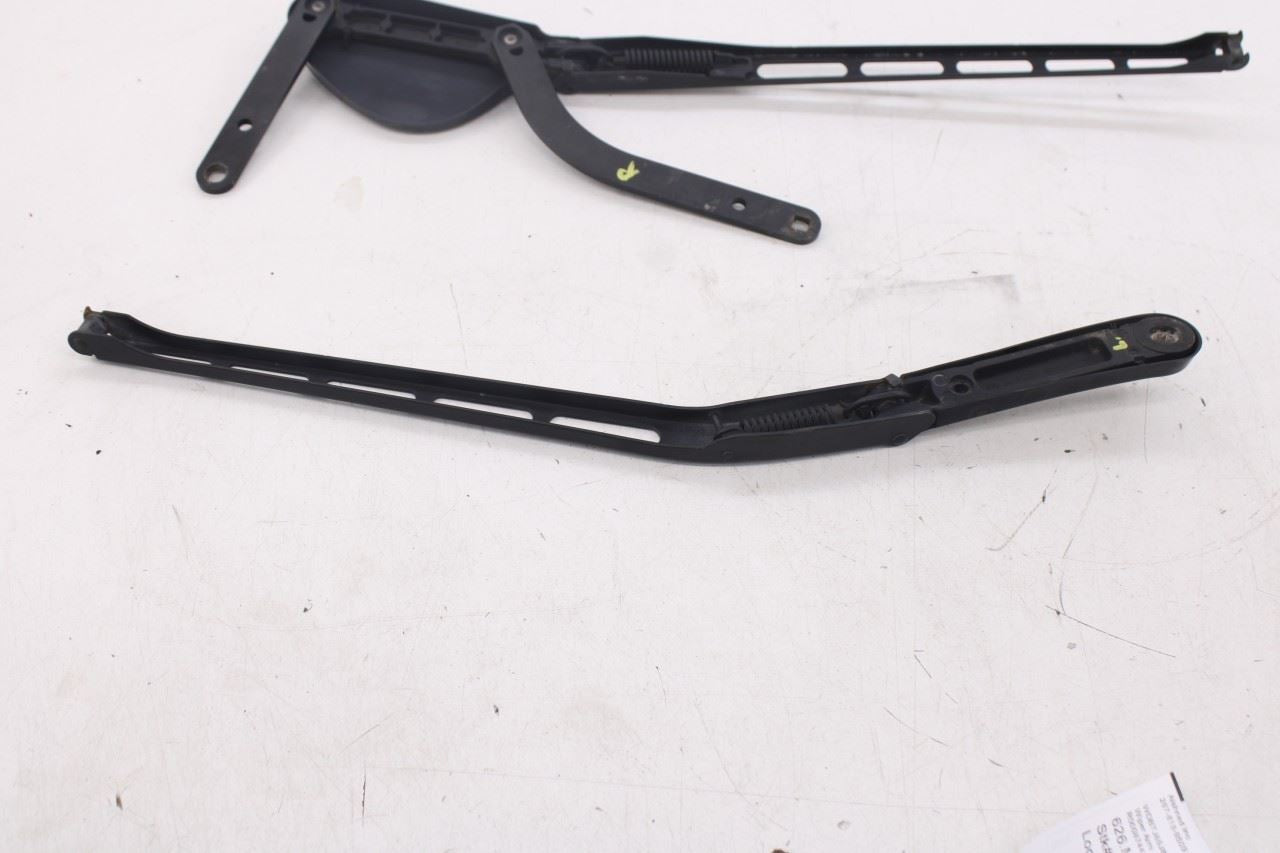 2003-2005 Mercedes-Benz CLK 320 Front Left and Right Side Windshield Wiper Arm - Alshned Auto Parts
