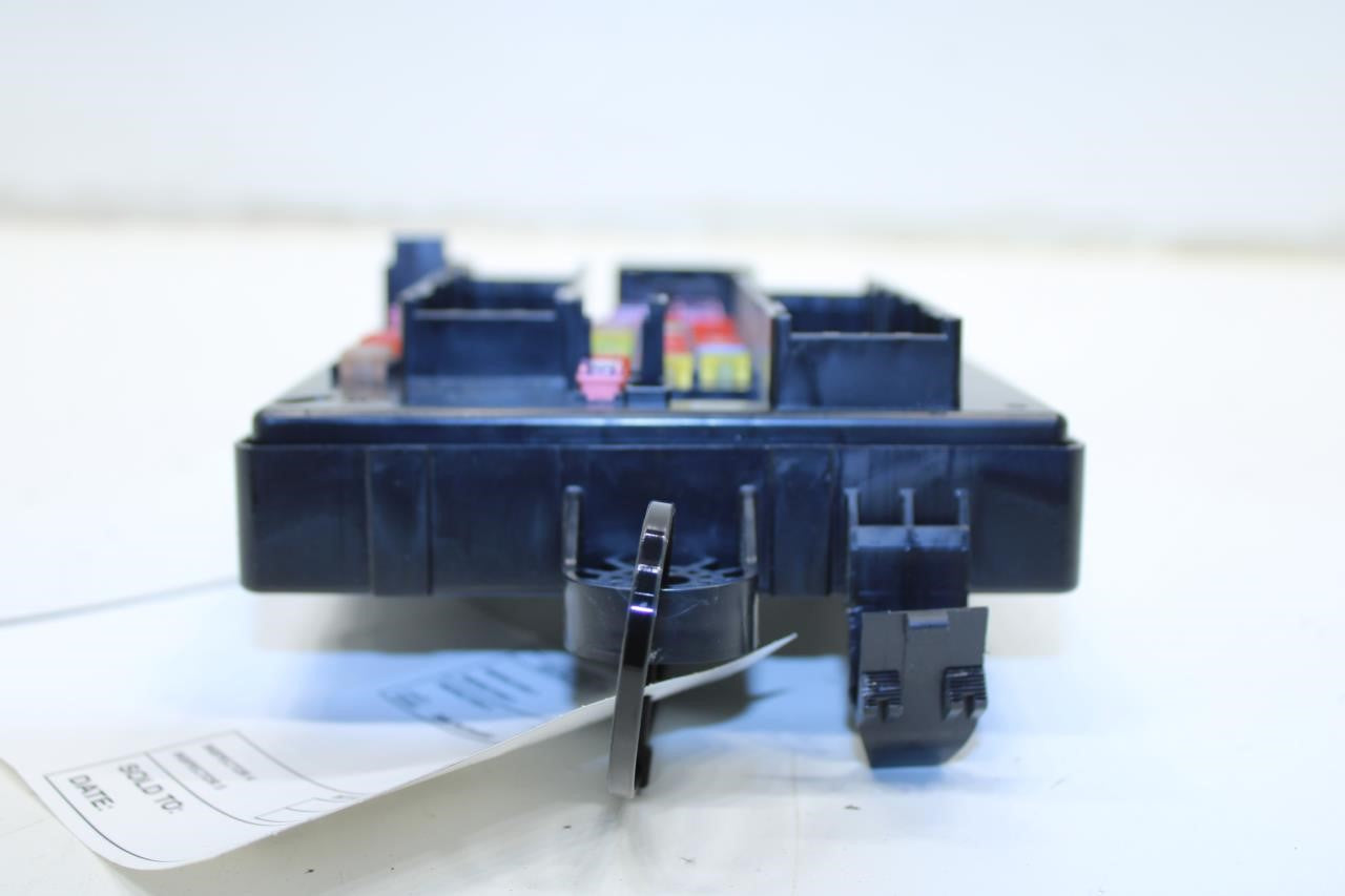 2018-2019 GMC Acadia SLT-1 3.6L Cabin Fuse Relay Junction Block Box 84270913 OEM - Alshned Auto Parts