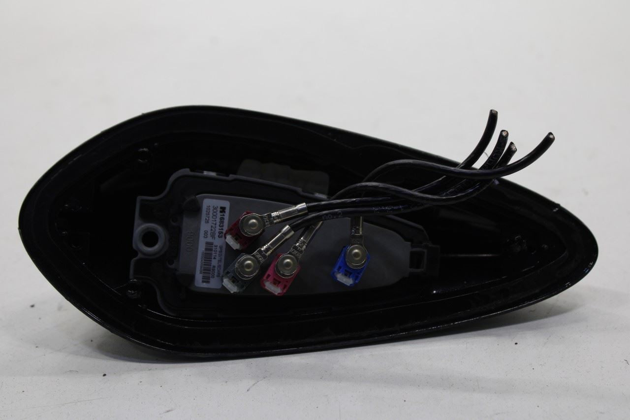 2007-2018 BMW X5 xDrive35i Roof Shark Fin Antenna 65-20-9-226-896 OEM - Alshned Auto Parts